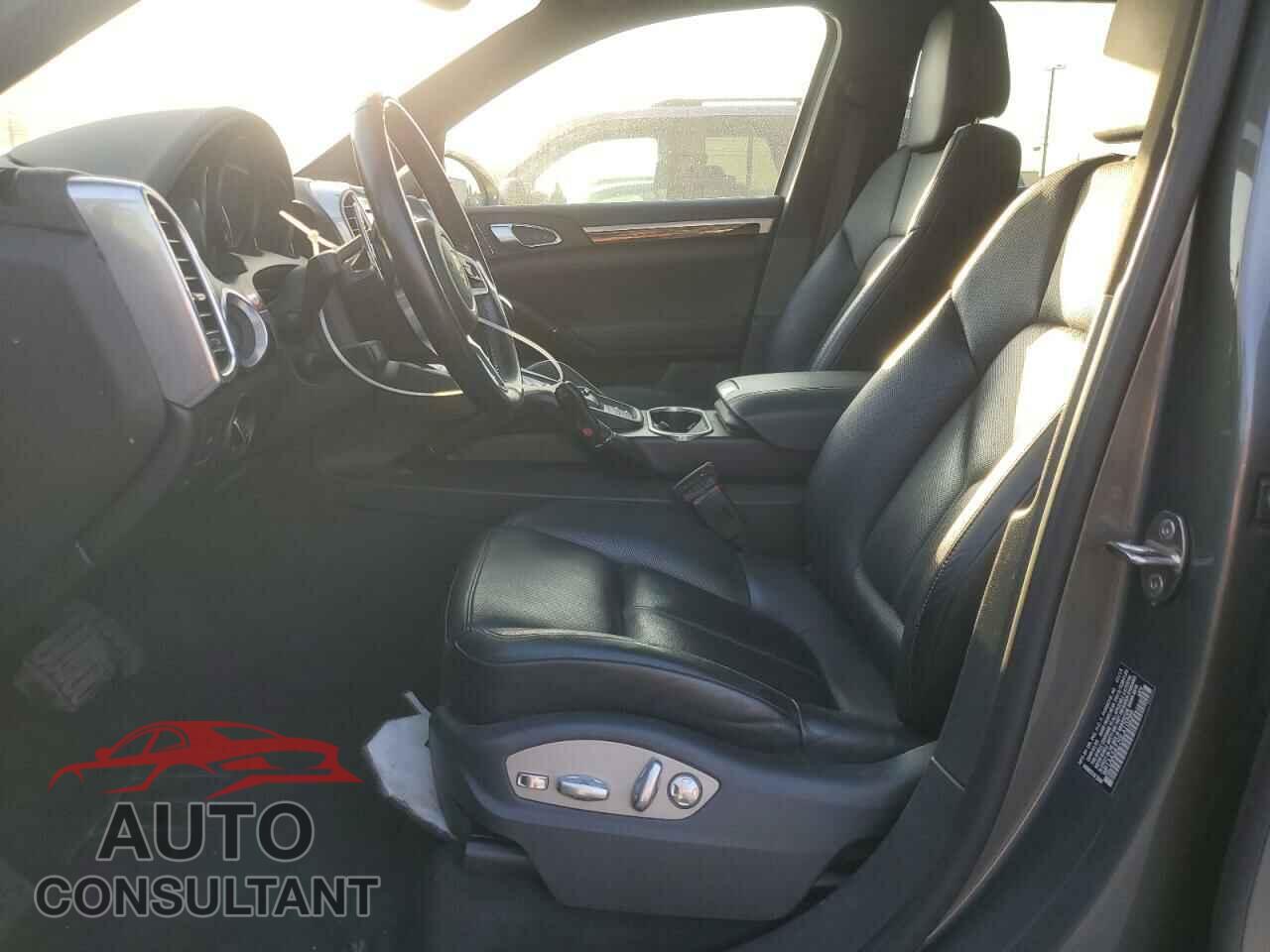 PORSCHE CAYENNE 2016 - WP1AA2A27GLA10299