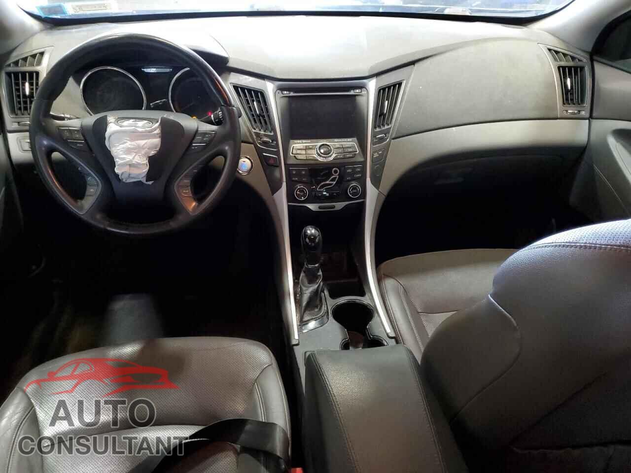 HYUNDAI SONATA 2012 - KMHEC4A41CA045058