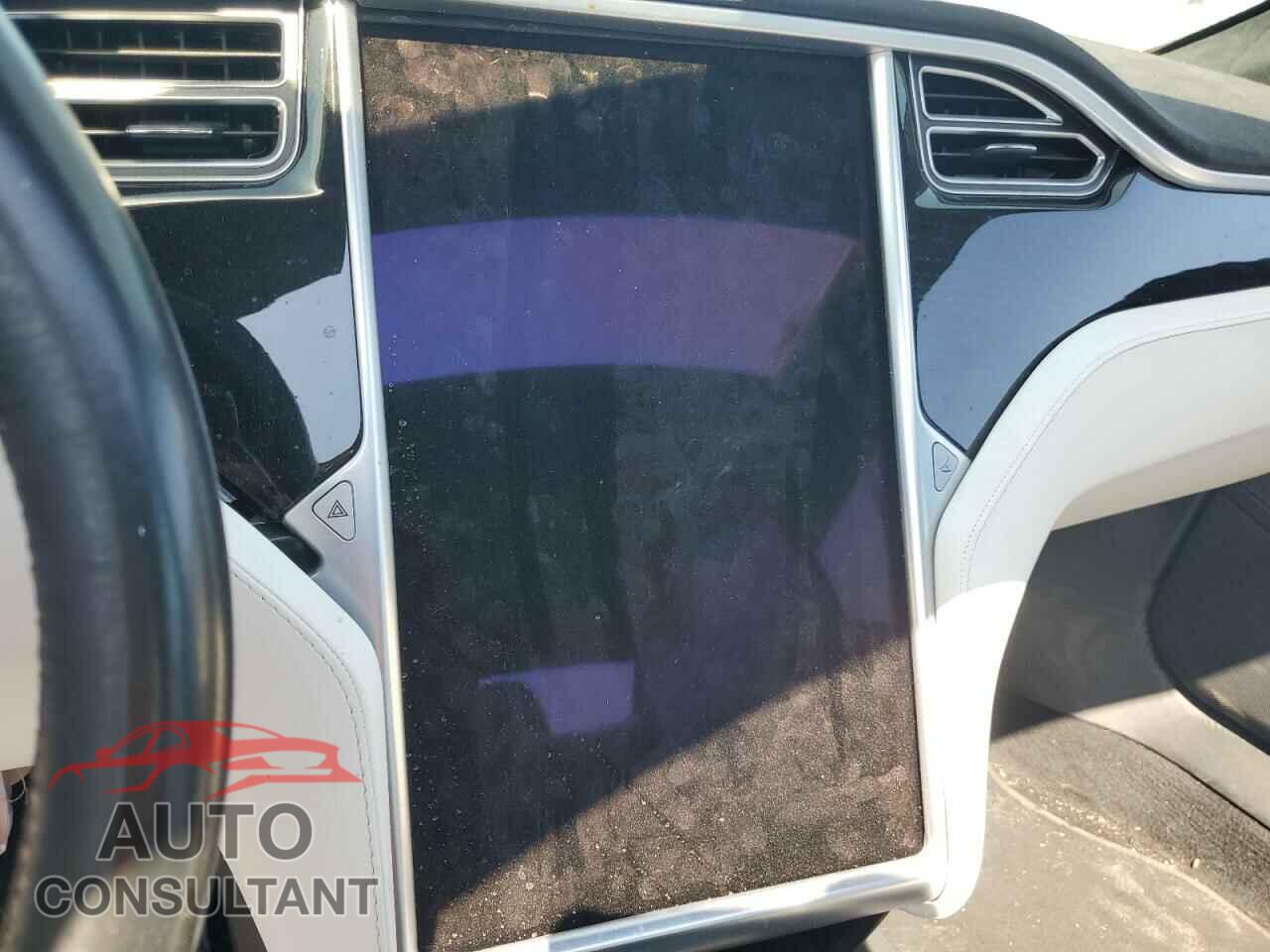 TESLA MODEL S 2017 - 5YJSA1E17HF204837
