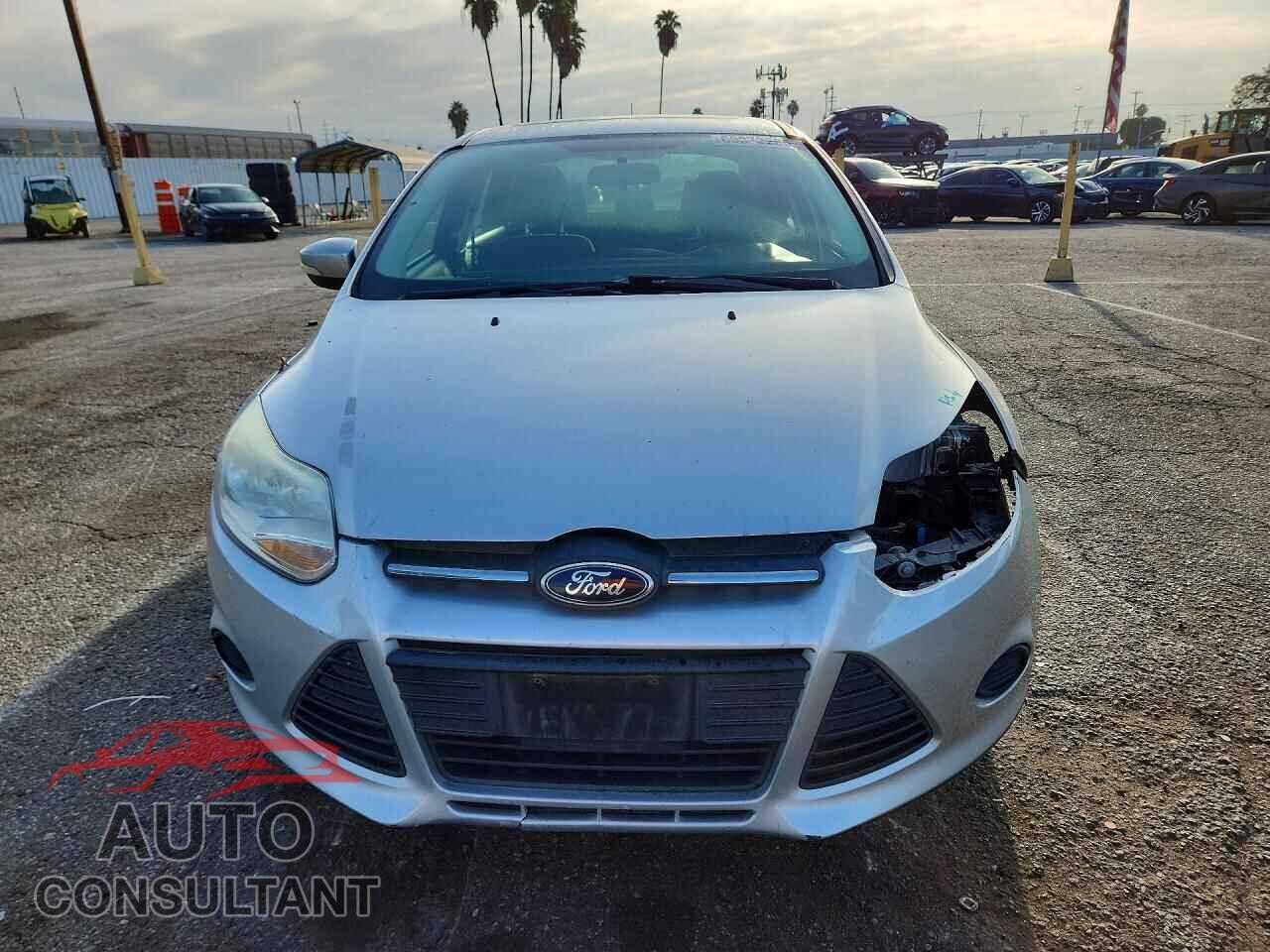 FORD FOCUS 2014 - 1FADP3F29EL271867