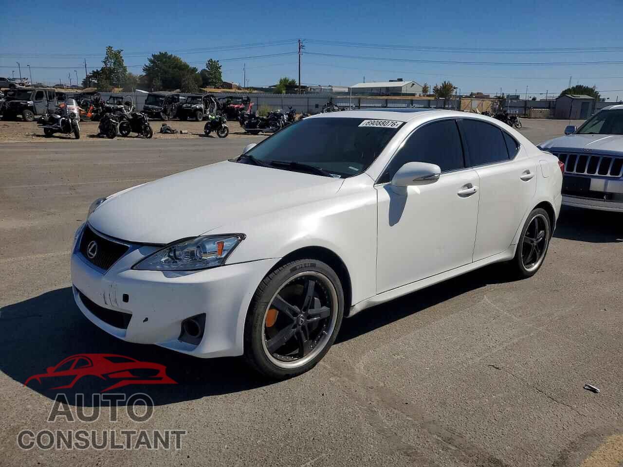 LEXUS IS 2012 - JTHCE5C21C5002984