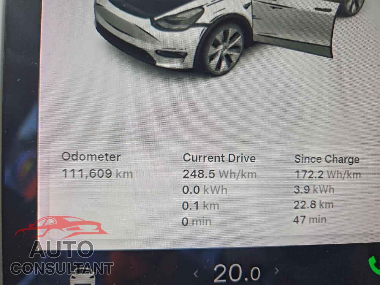 TESLA MODEL Y 2020 - 5YJYGDEE4LF045197