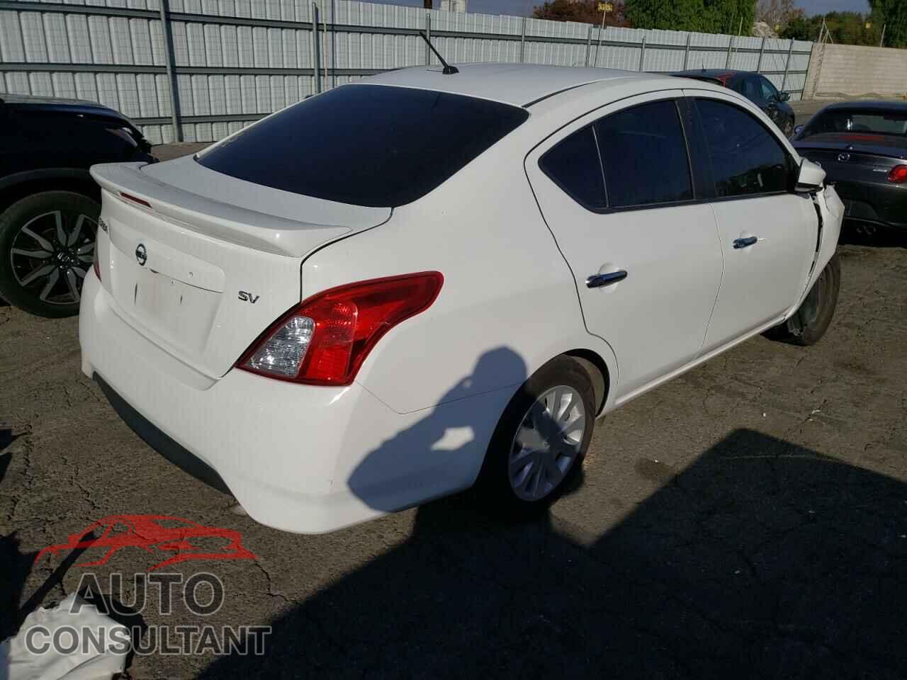 NISSAN VERSA 2017 - 3N1CN7AP1HL846805