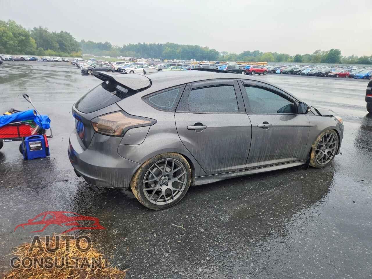 FORD FOCUS 2015 - 1FADP3L93FL226961