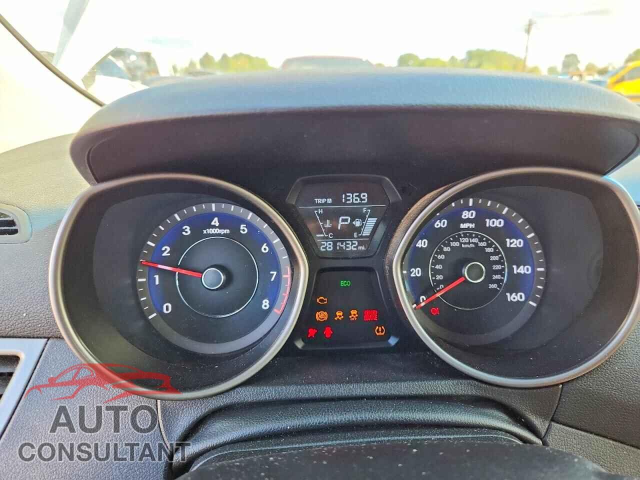 HYUNDAI ELANTRA 2015 - 5NPDH4AE3FH556049