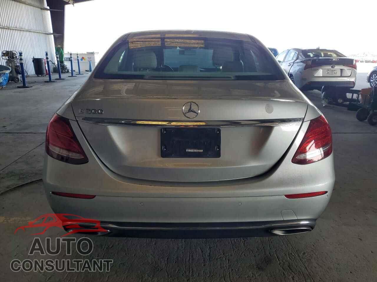 MERCEDES-BENZ E-CLASS 2019 - WDDZF4JB6KA548665