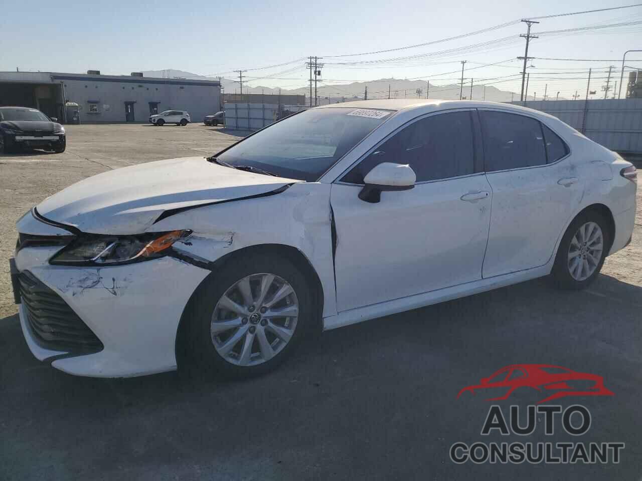TOYOTA CAMRY 2018 - 4T1B11HK3JU626861