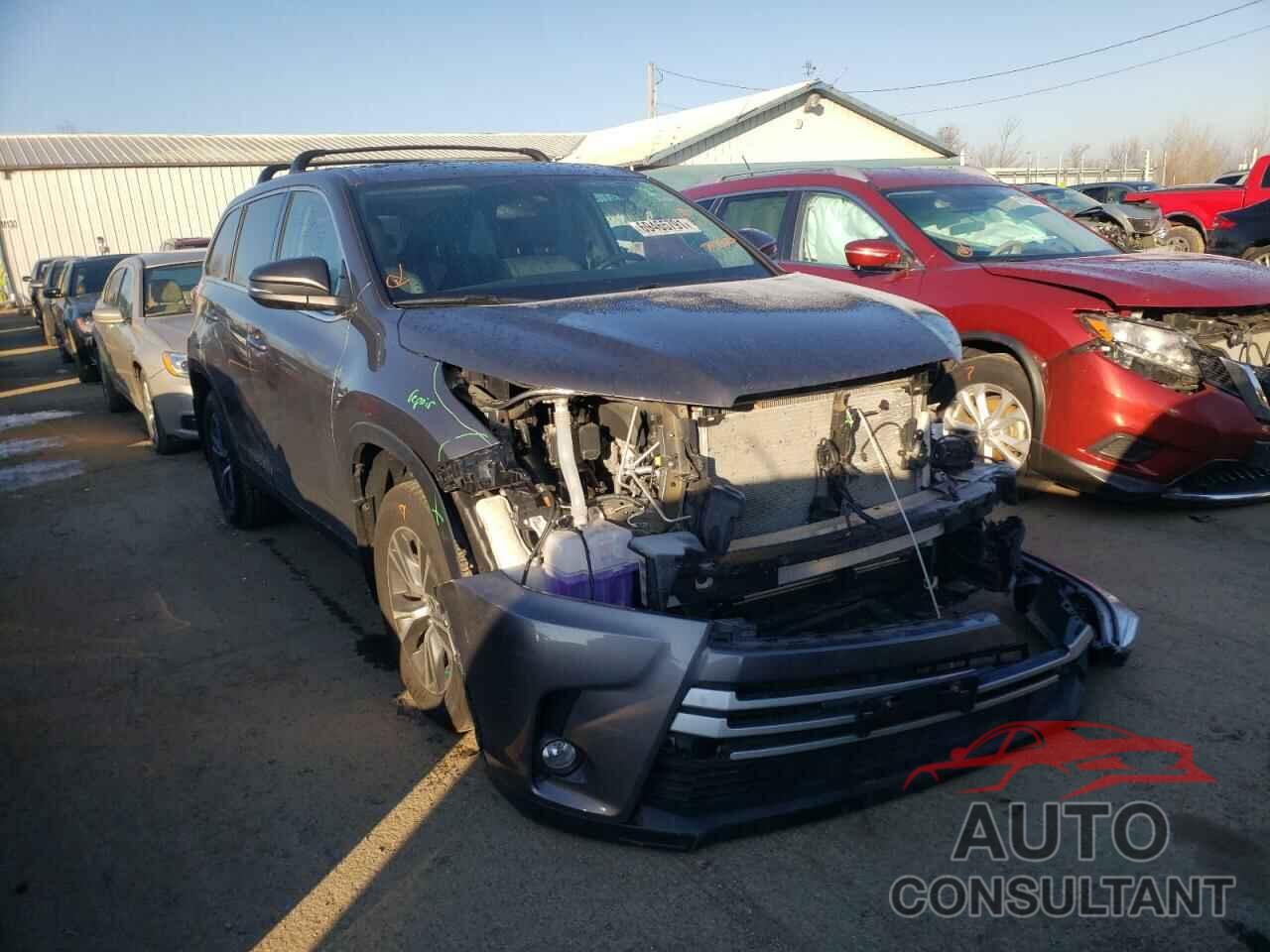TOYOTA HIGHLANDER 2019 - 5TDBZRFH7KS747028