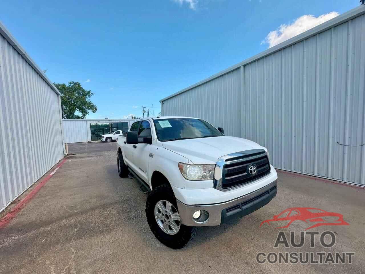 TOYOTA TUNDRA 2010 - 5TFDW5F16AX139989