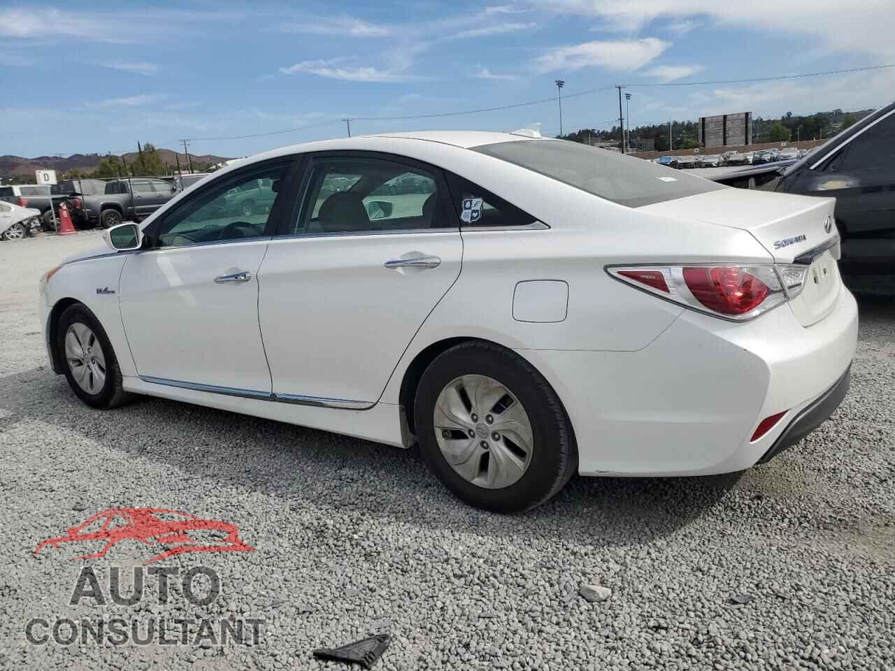 HYUNDAI SONATA 2016 - KMHEC4A40DA096021
