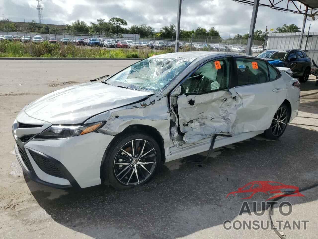TOYOTA CAMRY 2024 - 4T1G11AK2RU213888