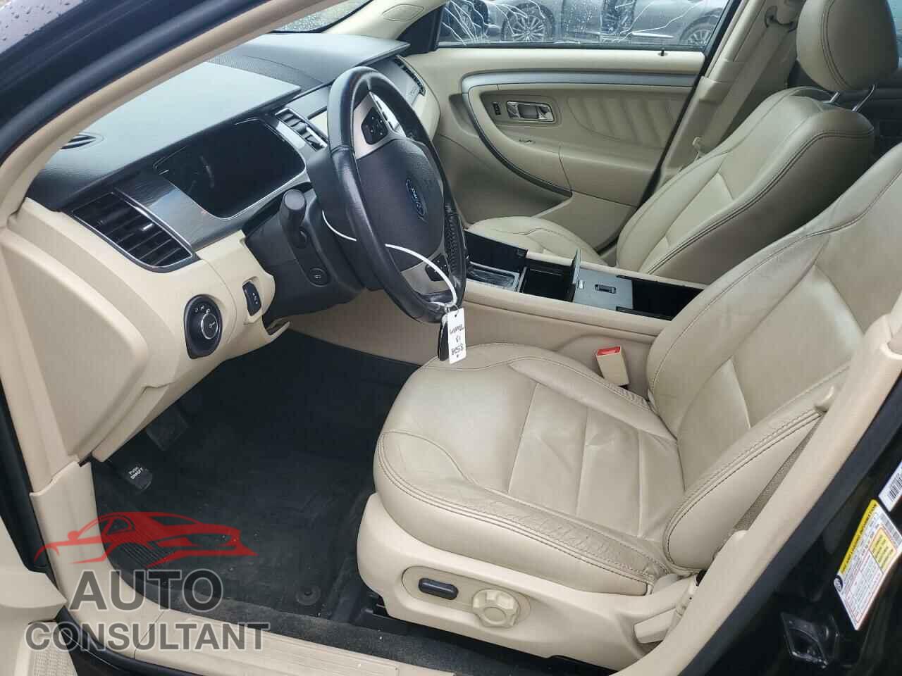 FORD TAURUS 2013 - 1FAHP2E82DG228528