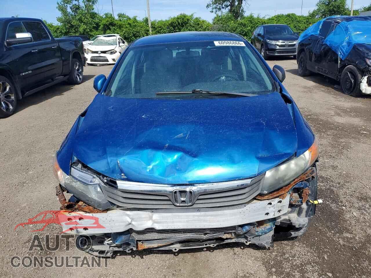 HONDA CIVIC 2012 - 2HGFB2F47CH028745