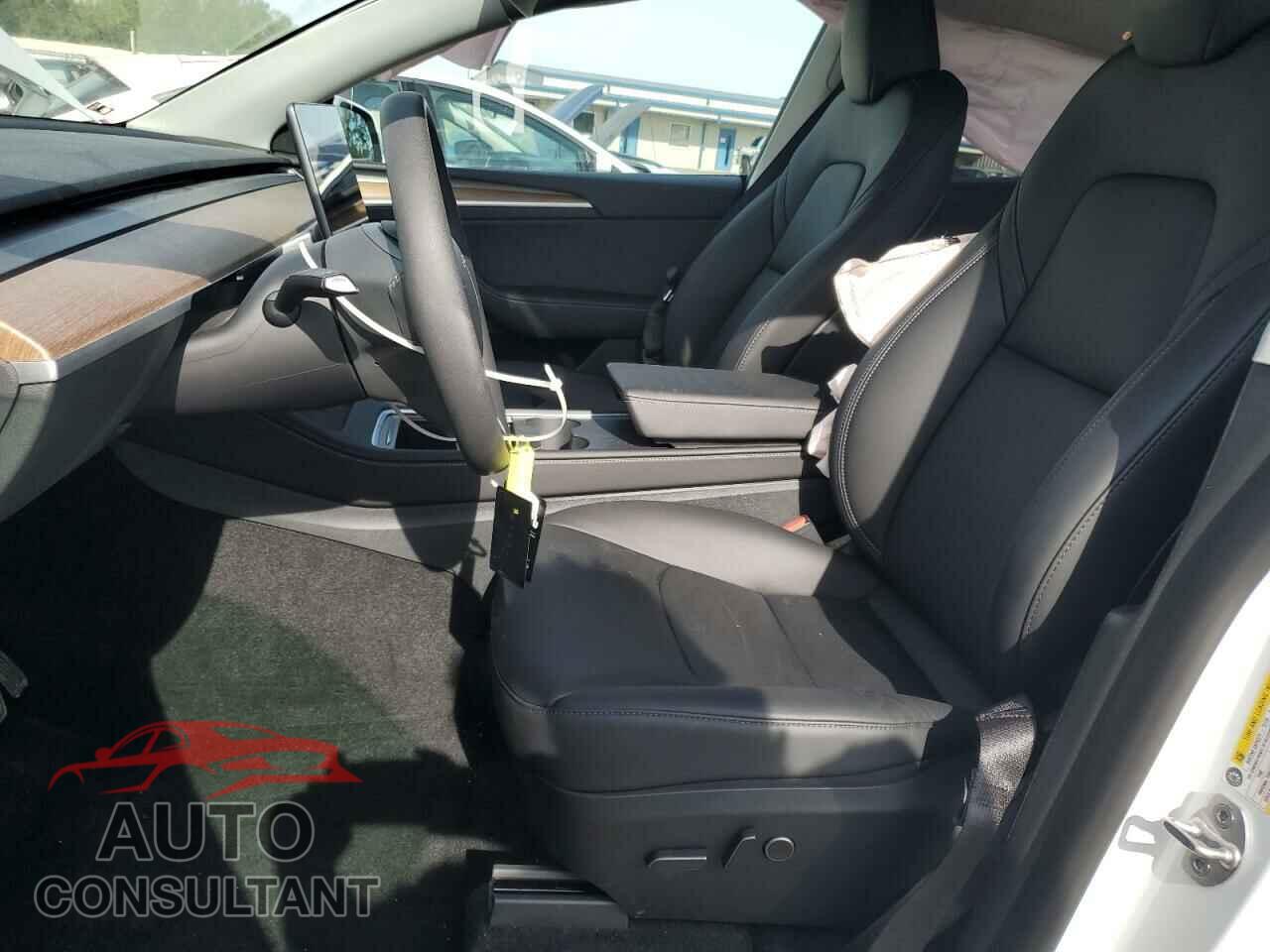 TESLA MODEL Y 2023 - 7SAYGDEE7PF749256