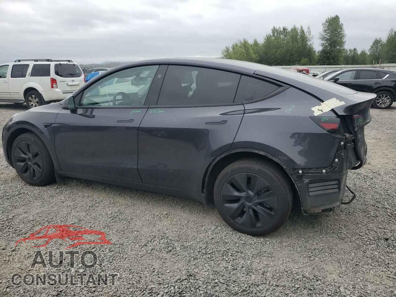 TESLA MODEL Y 2024 - 7SAYGDEE5RF130383