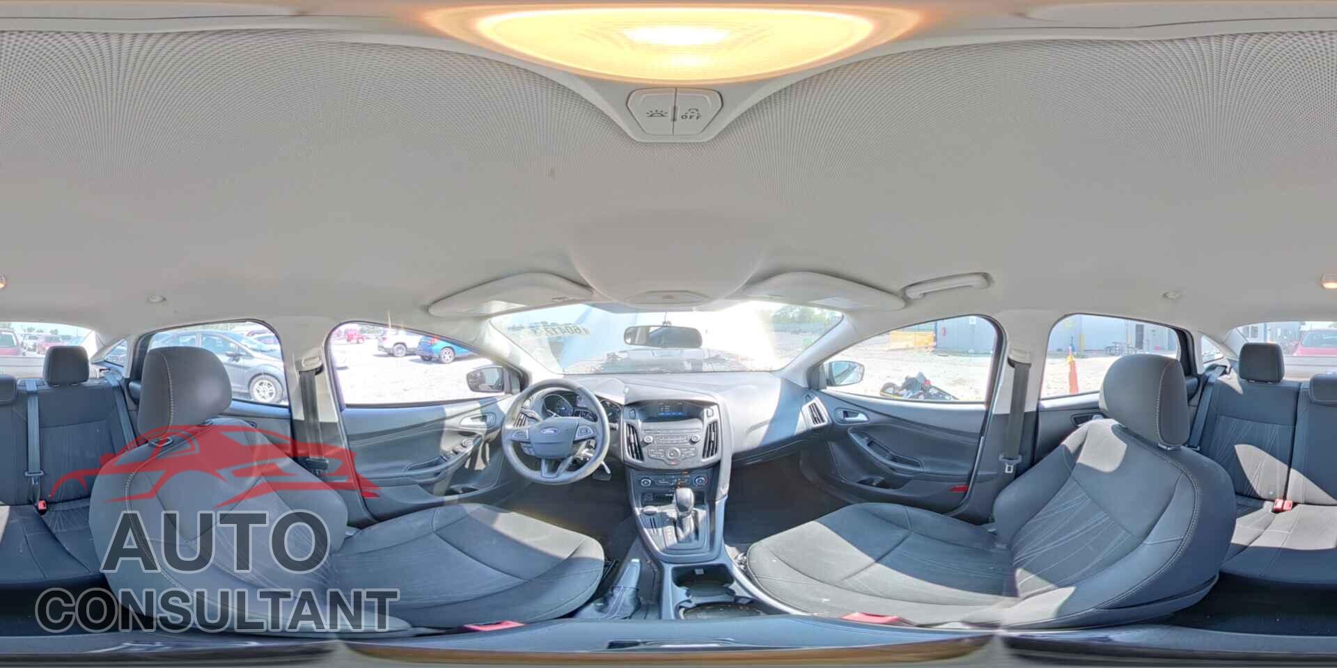 FORD FOCUS 2018 - 1FADP3F22JL201542