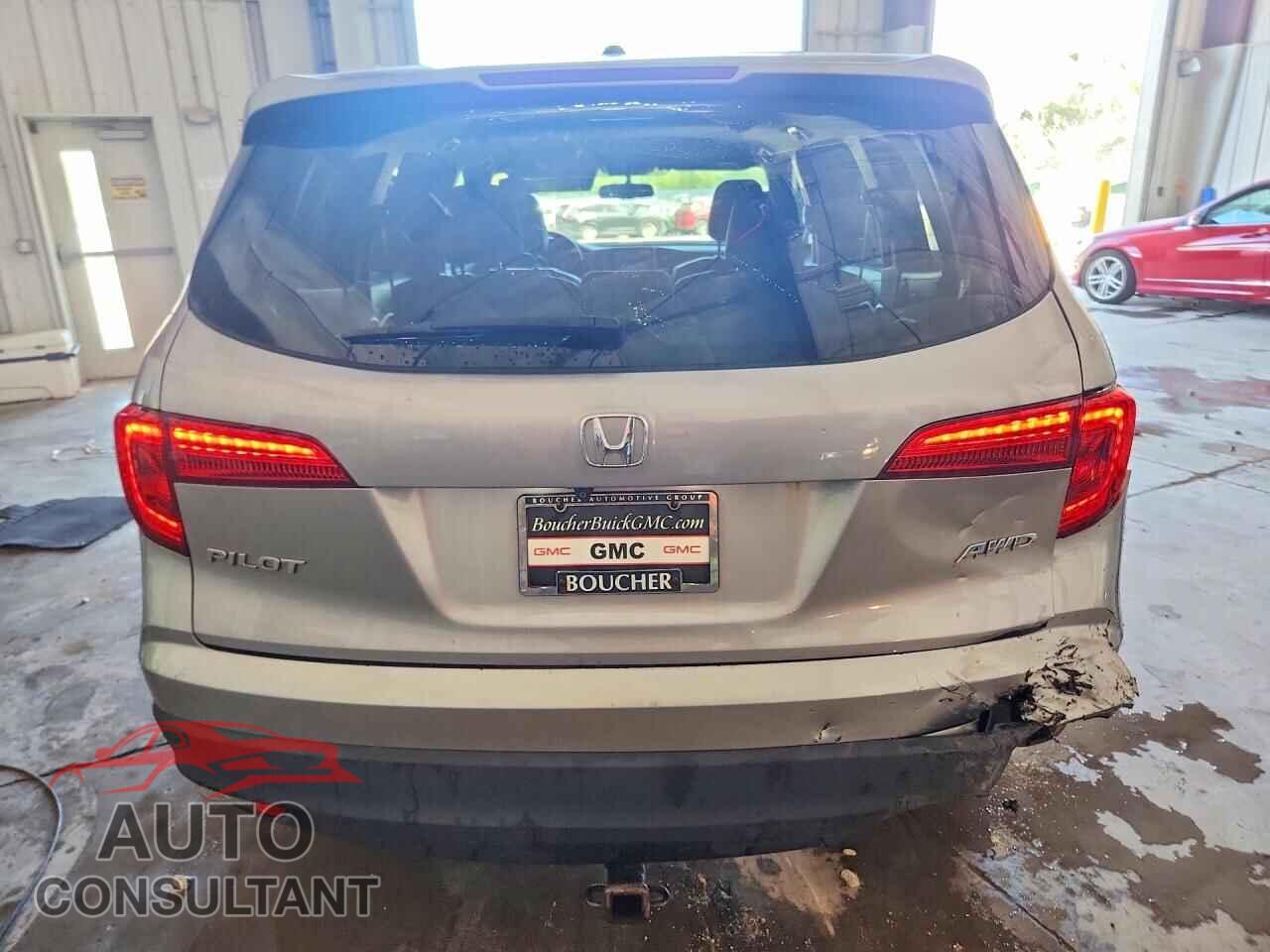 HONDA PILOT 2018 - 5FNYF6H55JB019800