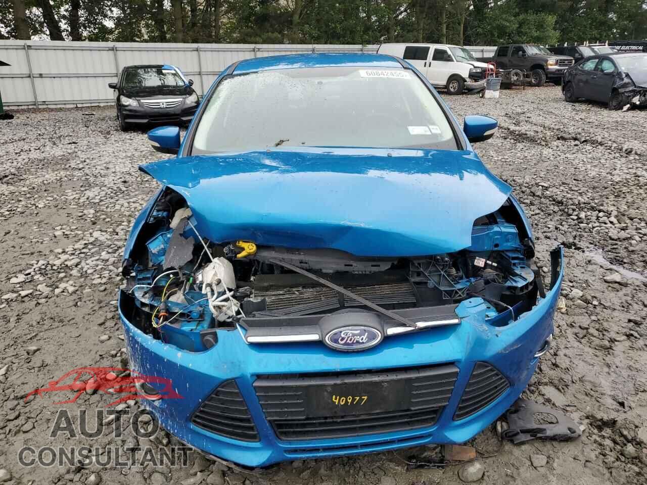 FORD FOCUS 2014 - 1FADP3F2XEL181840