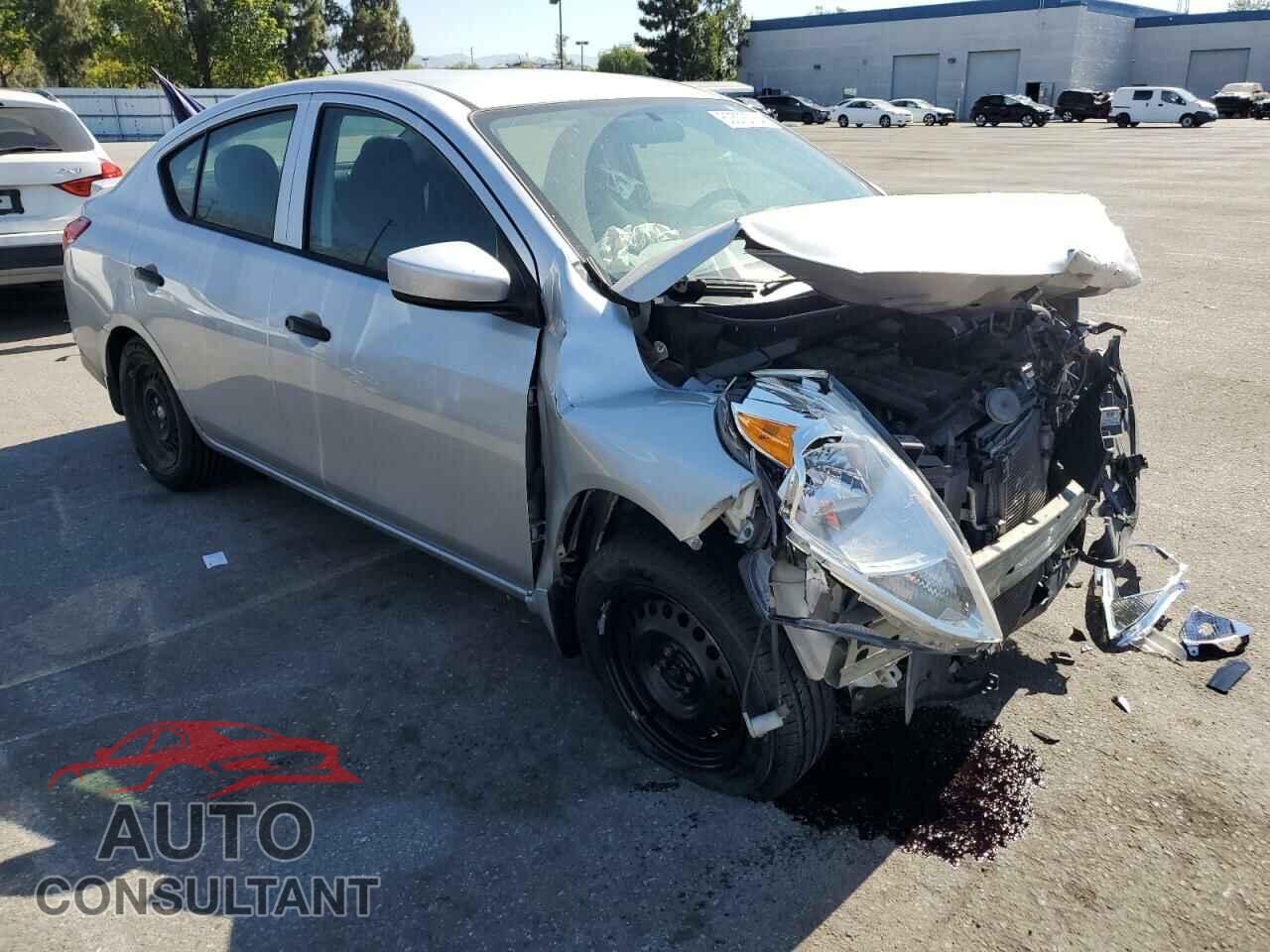 NISSAN VERSA 2017 - 3N1CN7AP3HL850855