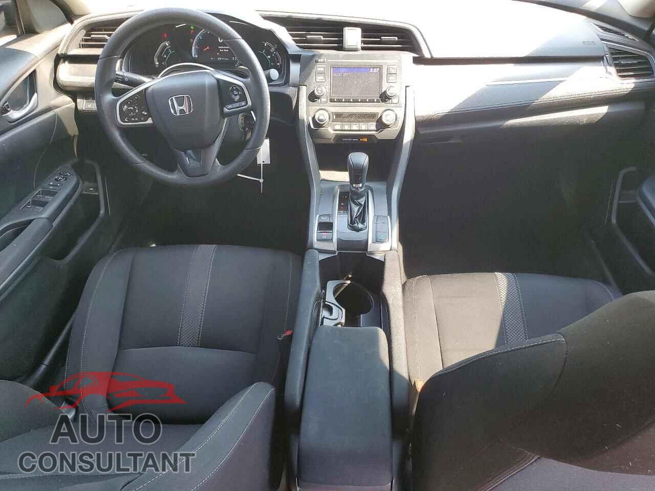 HONDA CIVIC 2019 - 2HGFC2F66KH570545