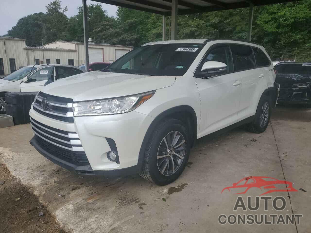 TOYOTA HIGHLANDER 2019 - 5TDKZRFH0KS300850
