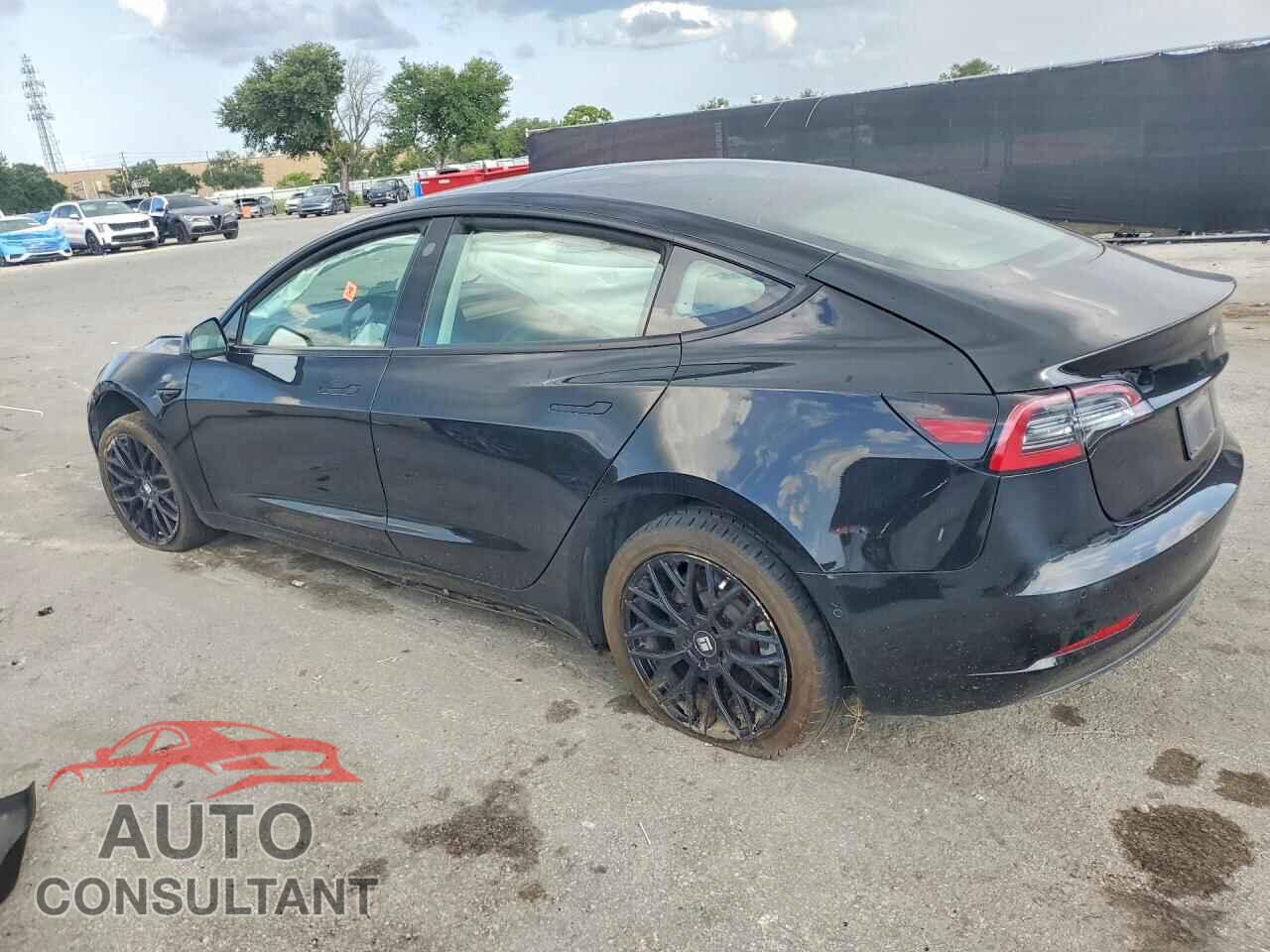 TESLA MODEL 3 2021 - 5YJ3E1EA1MF082673