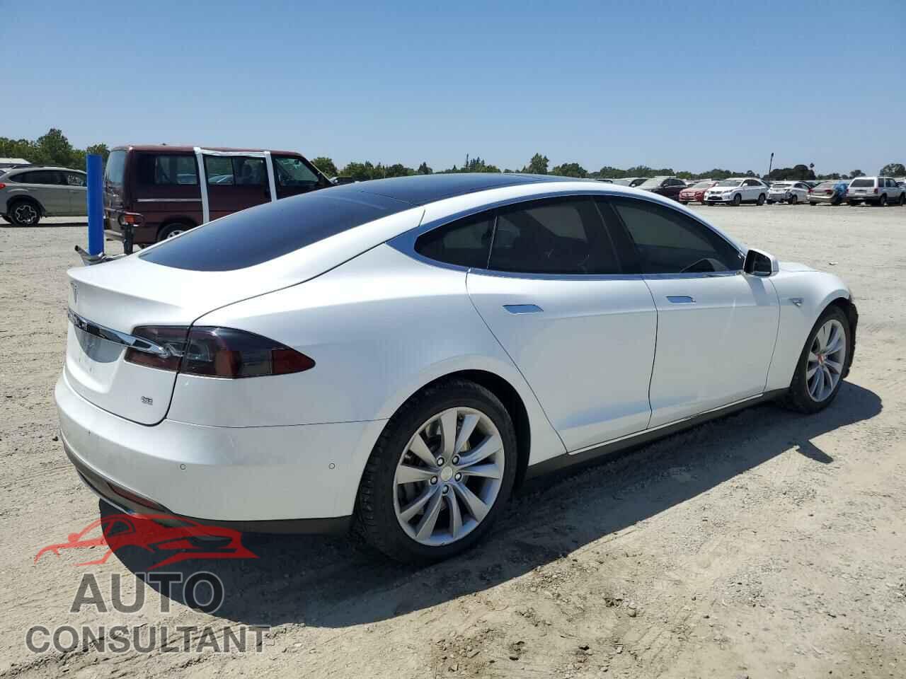 TESLA MODEL S 2014 - 5YJSA1H19EFP58677