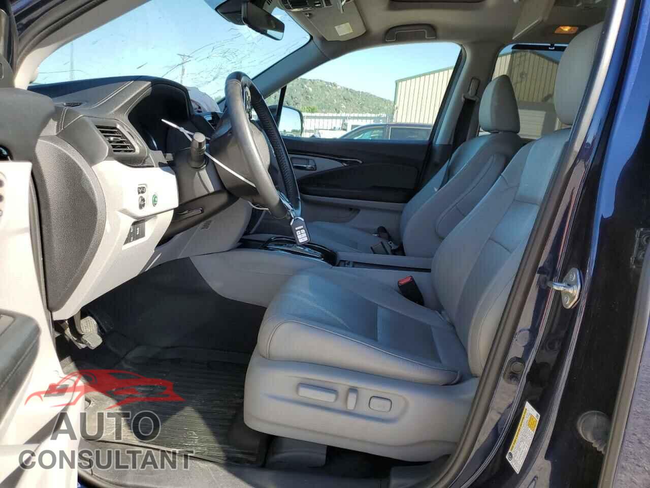 HONDA PILOT 2019 - 5FNYF6H06KB058904