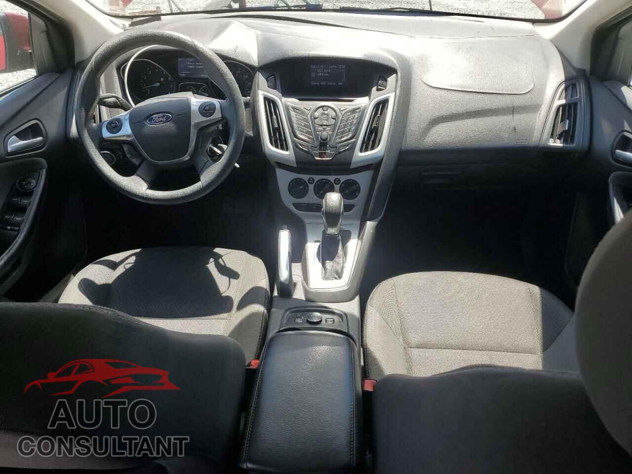 FORD FOCUS 2014 - 1FADP3F2XEL149549
