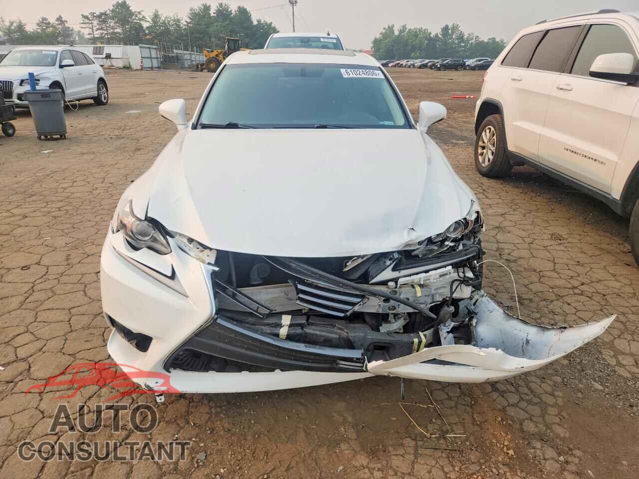 LEXUS IS 2014 - JTHBF1D29E5024511