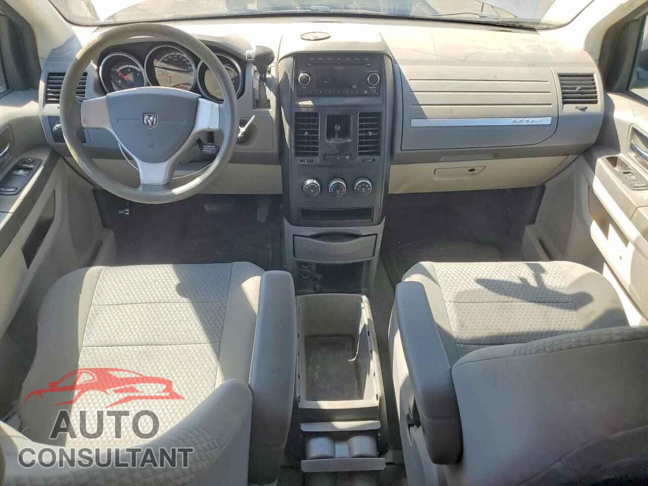 DODGE CARAVAN 2010 - 2D4RN4DE2AR318525