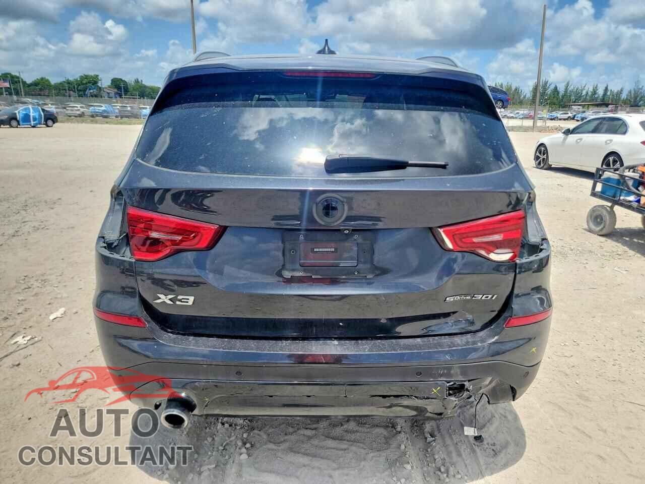 BMW X3 2019 - 5UXTR7C55KLF33032