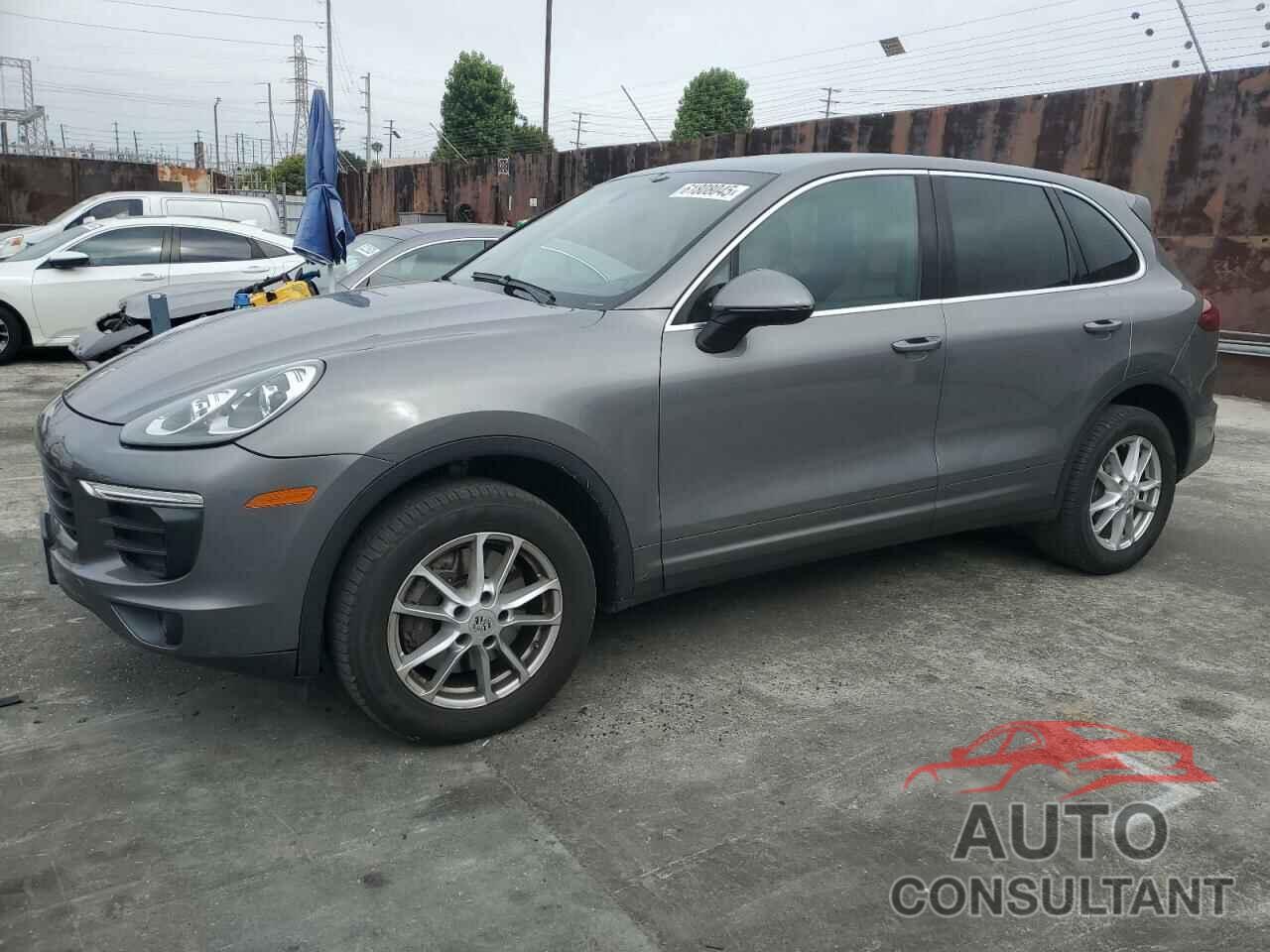 PORSCHE CAYENNE 2016 - WP1AA2A21GKA15990