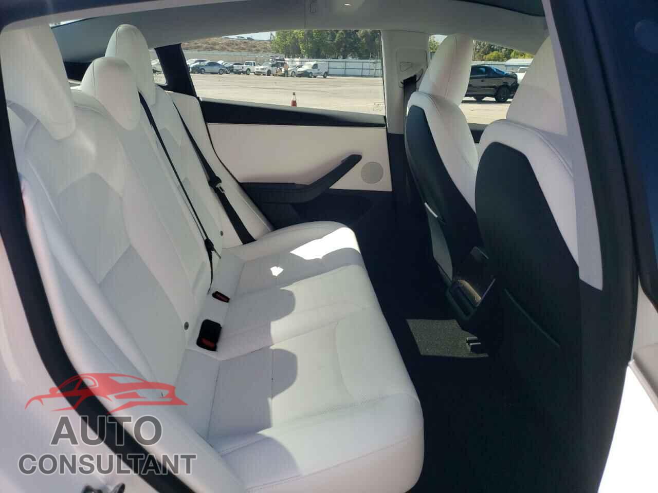 TESLA MODEL 3 2024 - 5YJ3E1EA1RF801511
