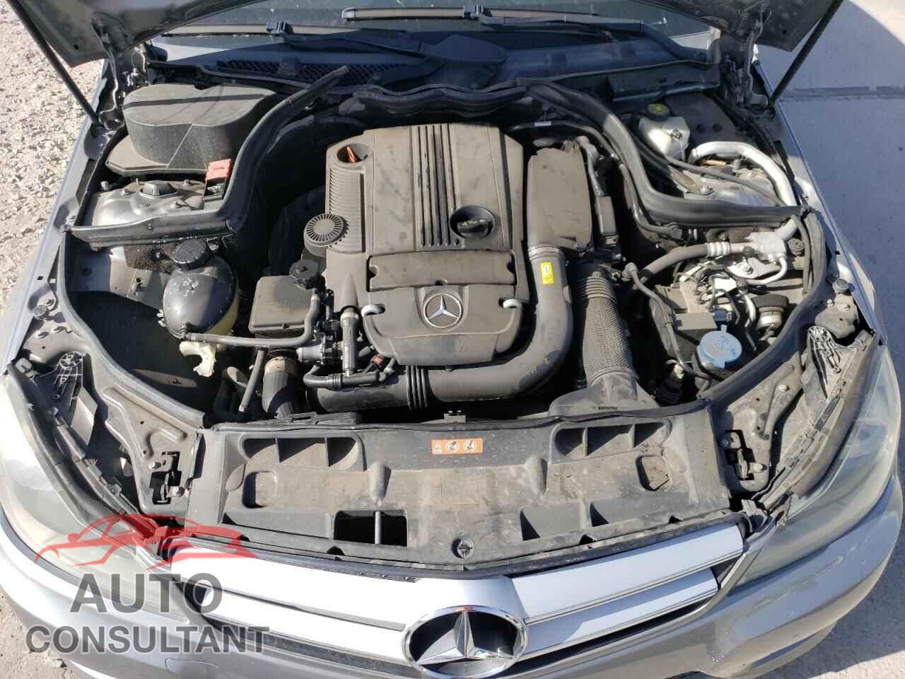 MERCEDES-BENZ C-CLASS 2012 - WDDGJ4HB8CF824263