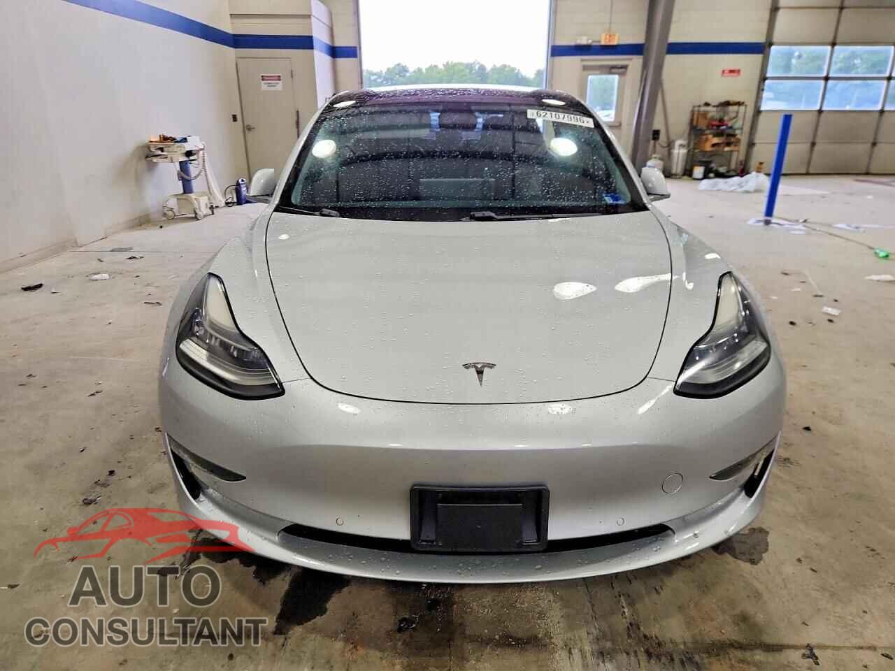TESLA MODEL 3 2018 - 5YJ3E1EA8JF017850