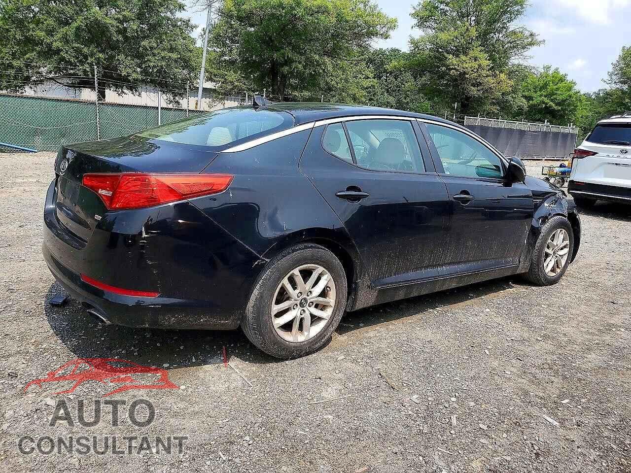 KIA OPTIMA 2011 - KNAGM4A78B5074856