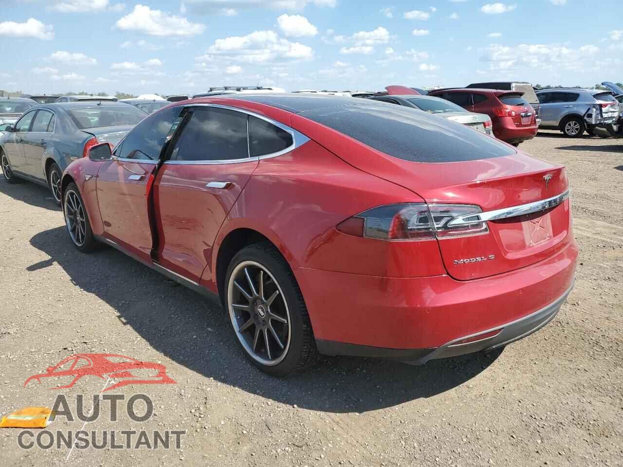 TESLA MODEL S 2015 - 5YJSA1S22FF093642