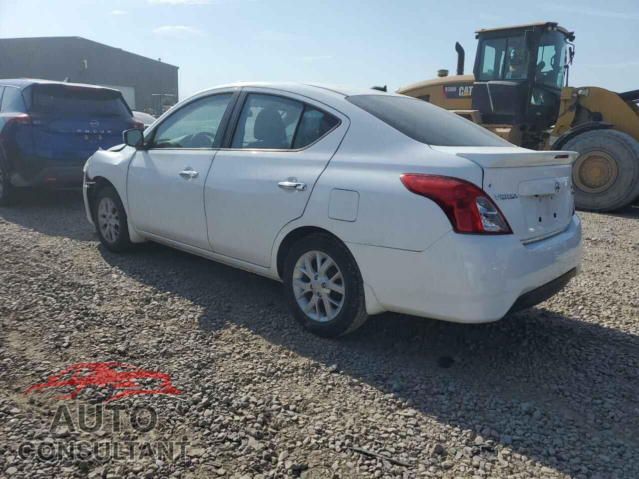 NISSAN VERSA 2017 - 3N1CN7AP3HL831884
