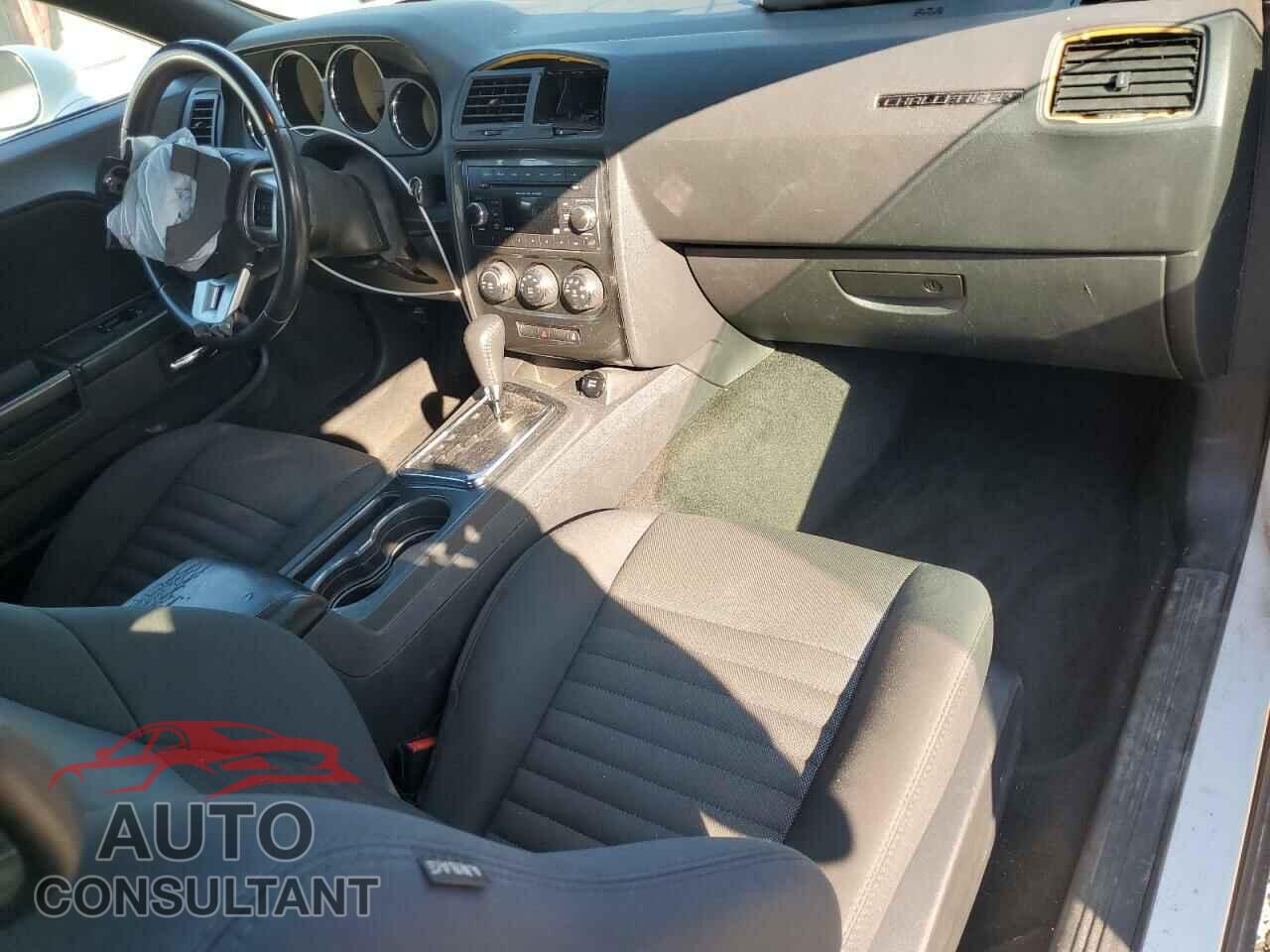 DODGE CHALLENGER 2014 - 2C3CDYAG5EH111484