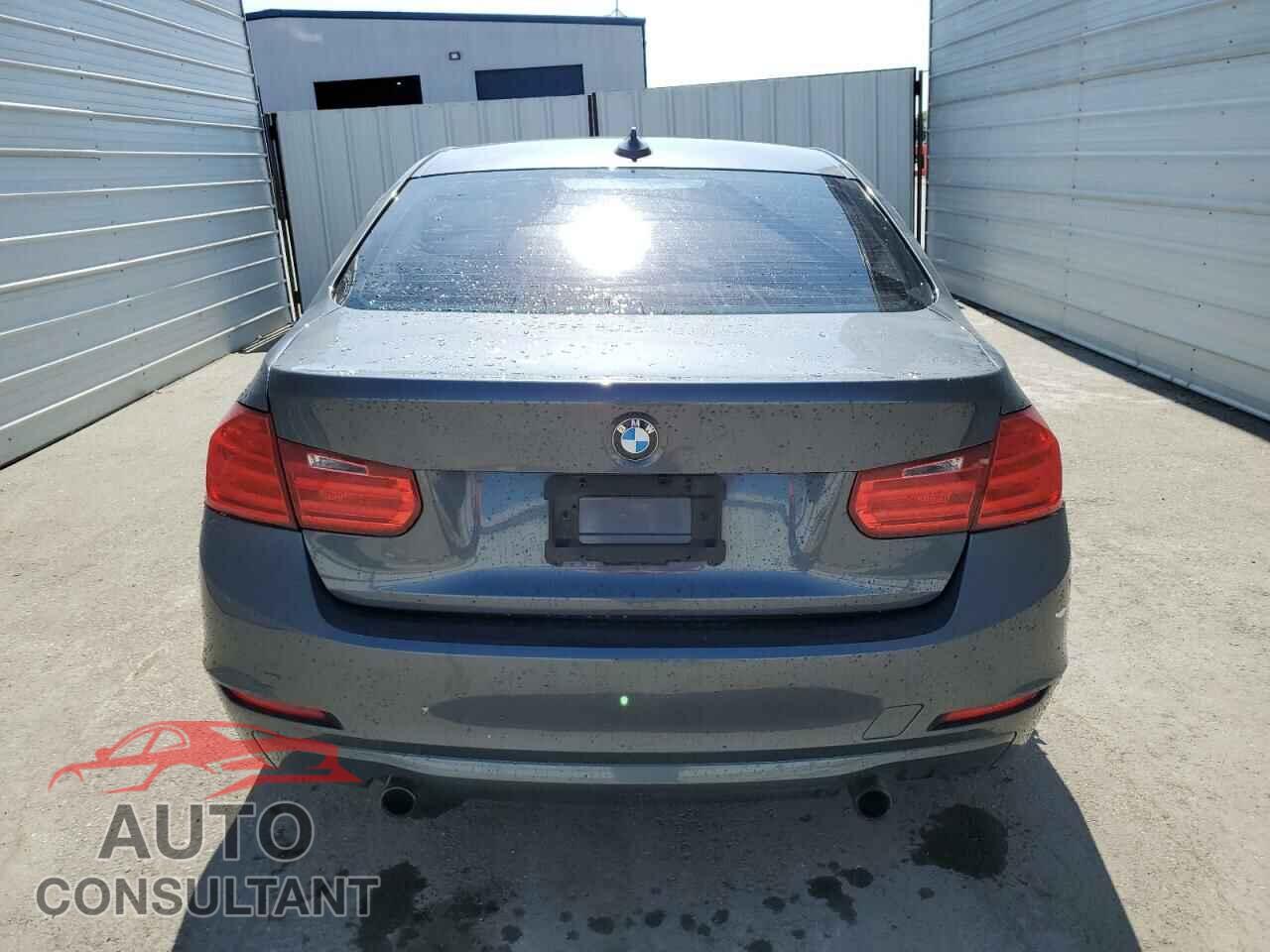 BMW 3 SERIES 2013 - WBA3B5C55DF597111