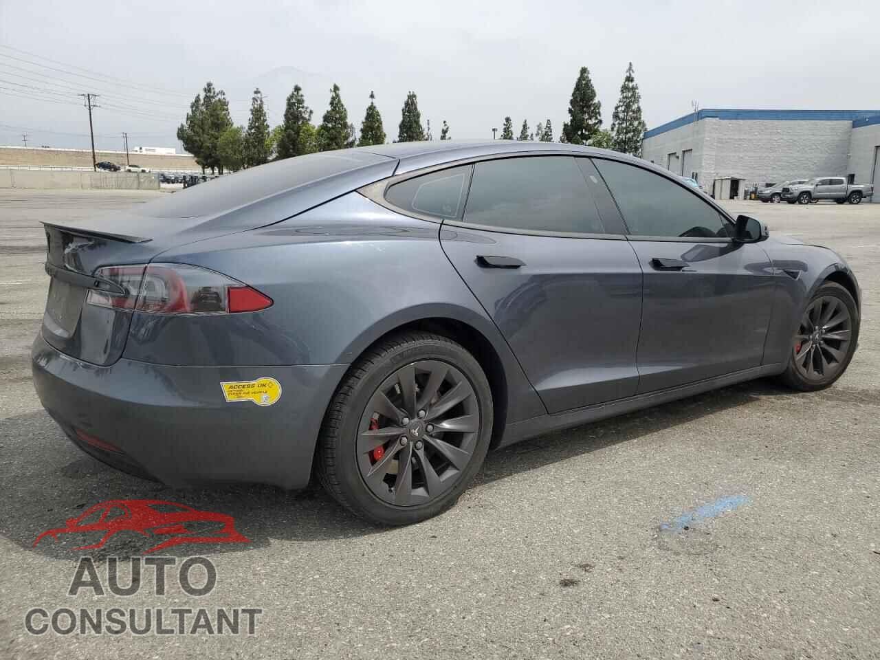 TESLA MODEL S 2017 - 5YJSA1E40HF227256