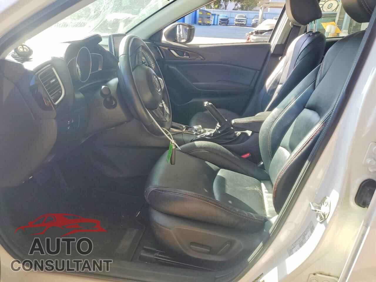 MAZDA 3 2015 - 3MZBM1M76FM142656