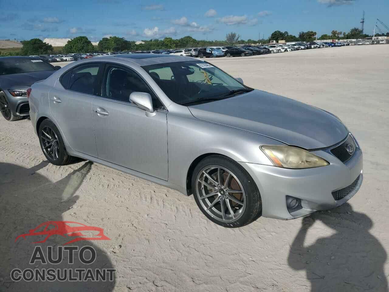 LEXUS IS 2011 - JTHBF5C26B5149065