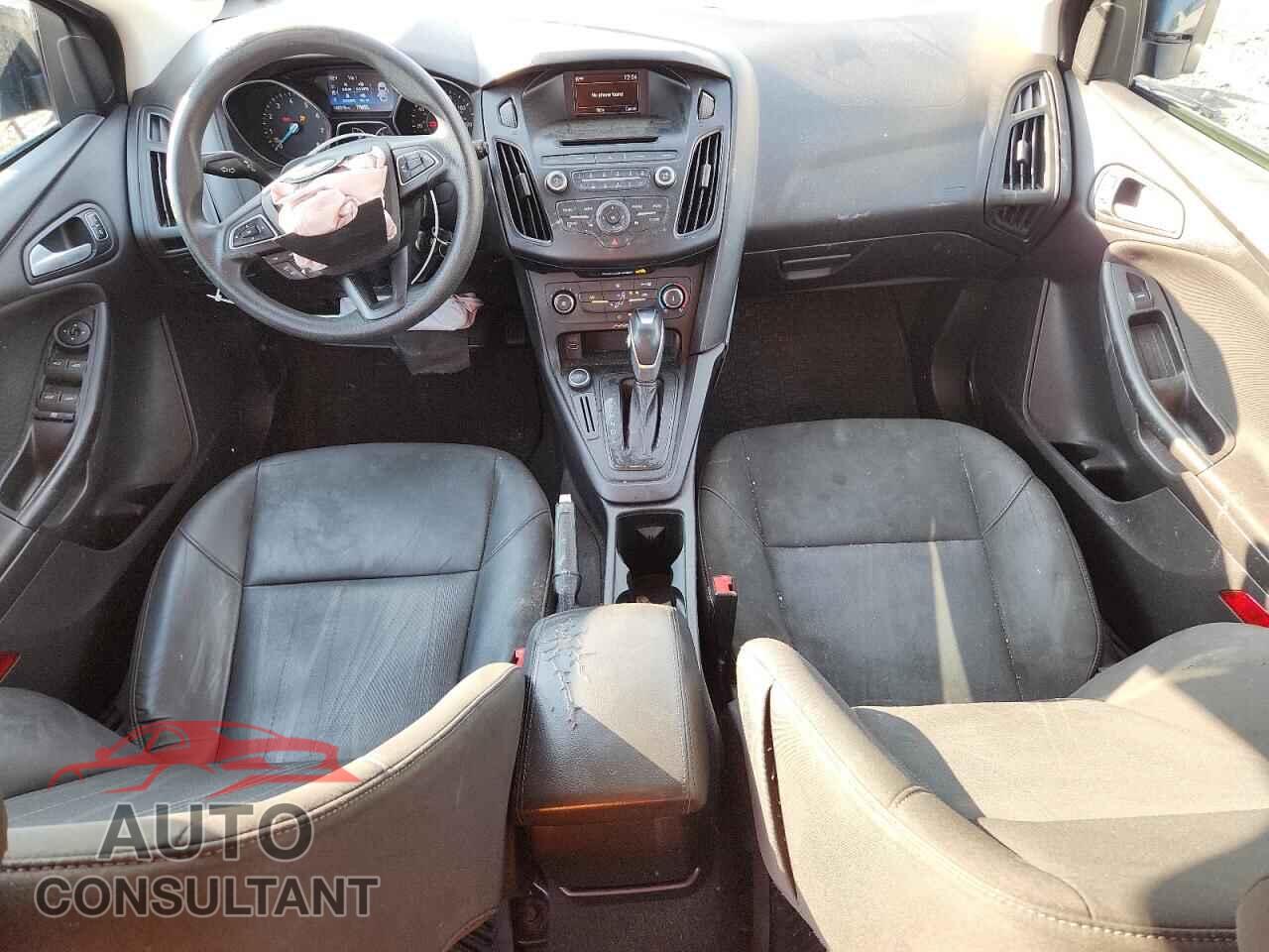 FORD FOCUS 2015 - 1FADP3K26FL201461