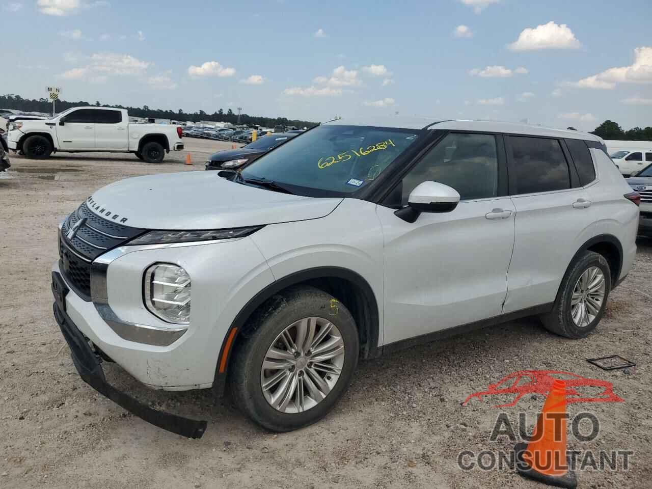 MITSUBISHI OUTLANDER 2023 - JA4J3TA83PZ010801