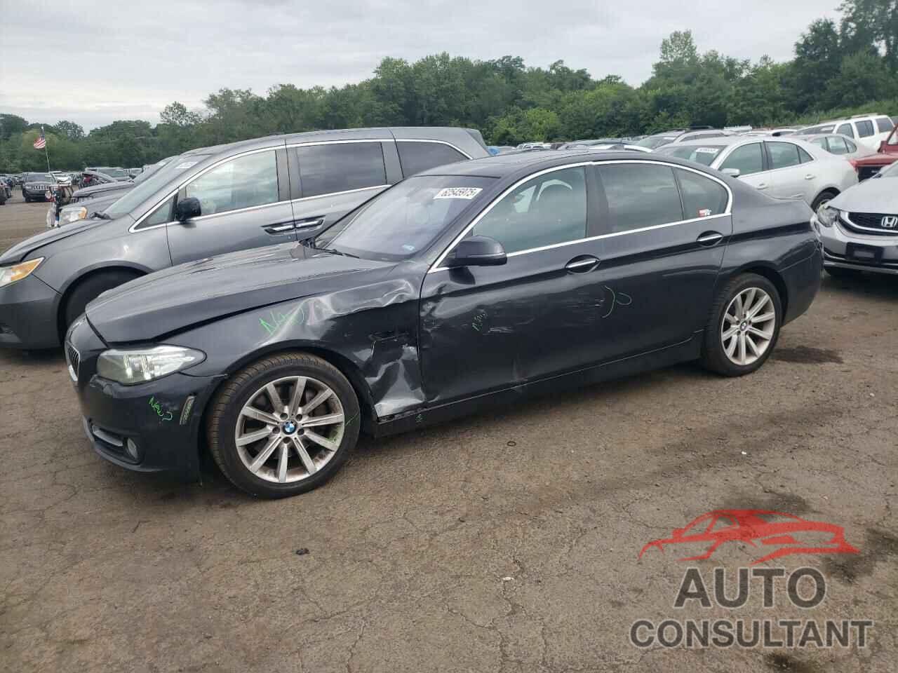 BMW 5 SERIES 2015 - WBA5B3C5XFD545078