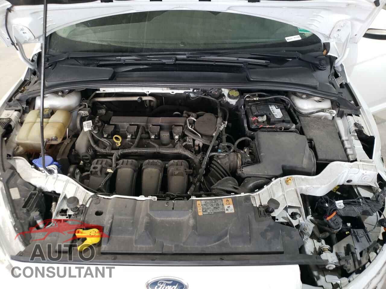 FORD FOCUS 2015 - 1FADP3F22FL250067