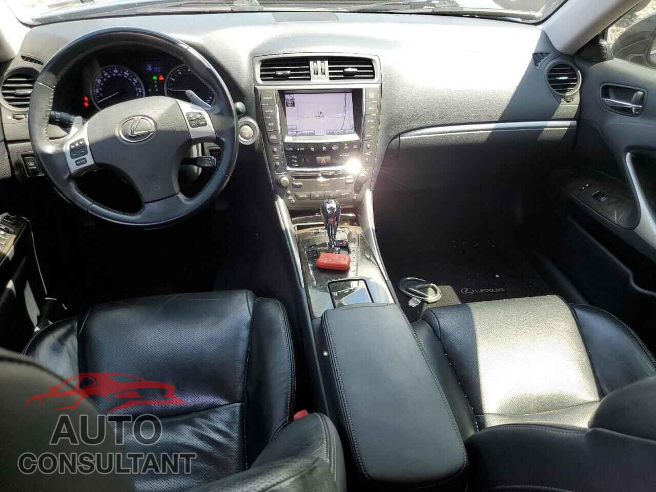 LEXUS IS 2012 - JTHCF5C28C5053234