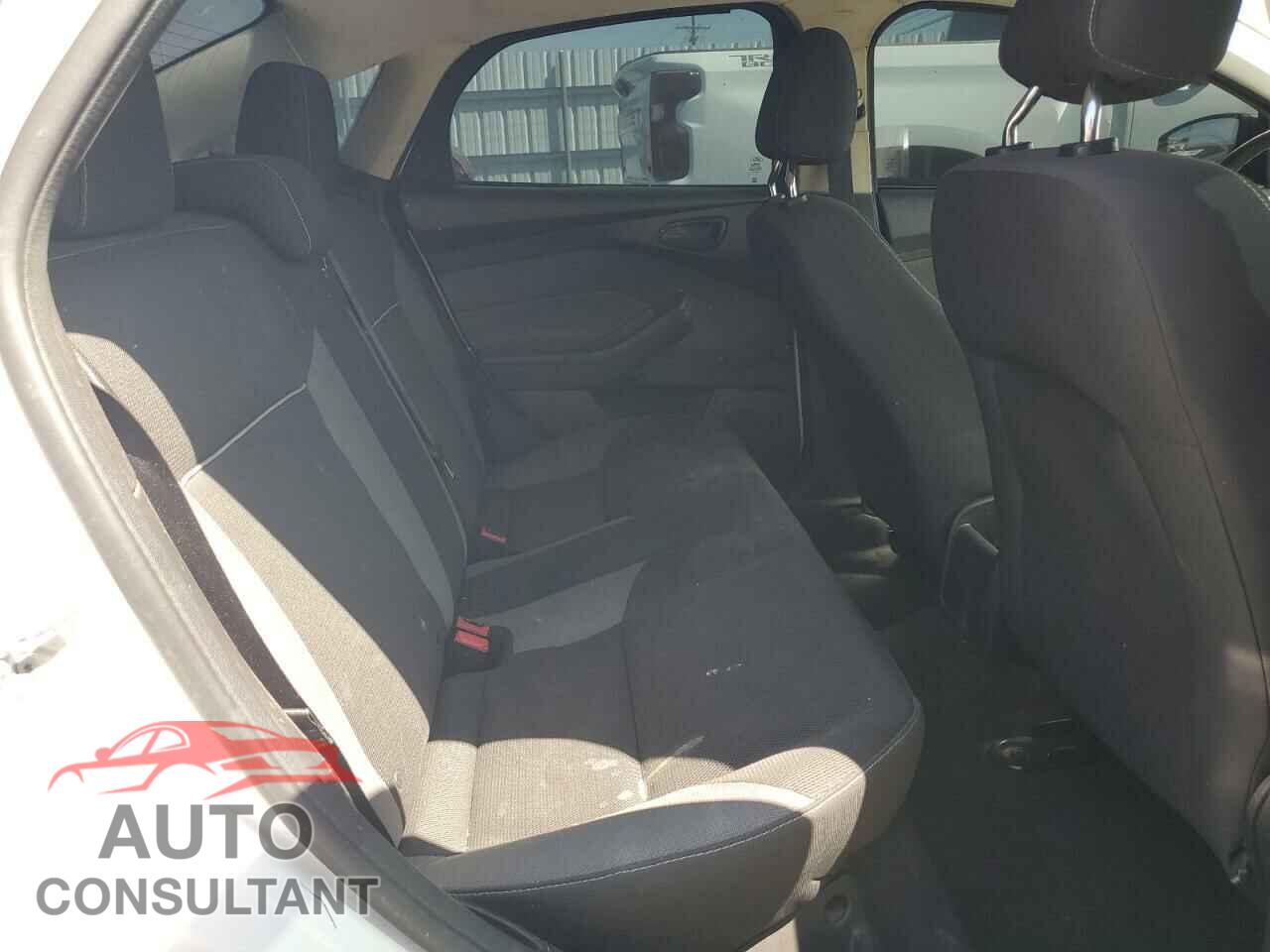 FORD FOCUS 2013 - 1FADP3E25DL374414